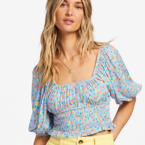 ๐ฅ๐ฅBILLABONG - KEEP DREAMING CROP TOP๐ฅ๐ฅ - Picture 4 of 10